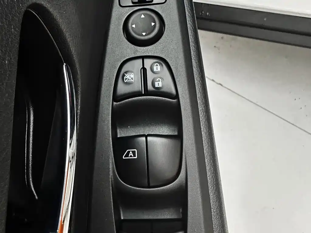 Nissan Kicks 2024 — фото 18