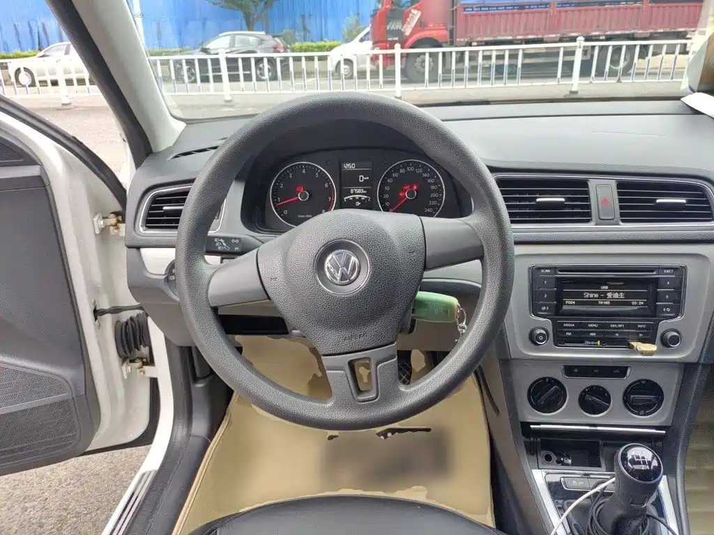 Volkswagen Gran Lavida 2015