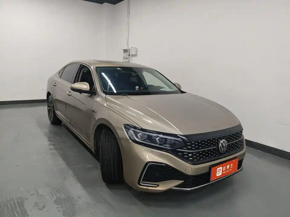 Volkswagen Passat 2021