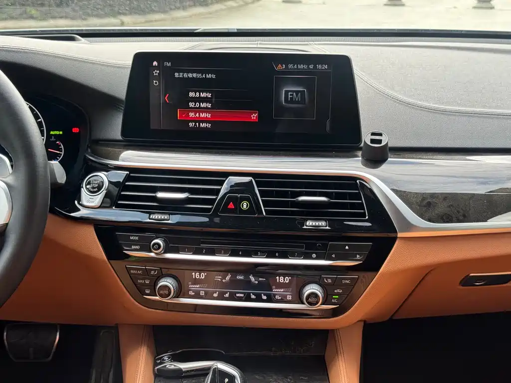 BMW 6 Series GT 2019 — фото 17