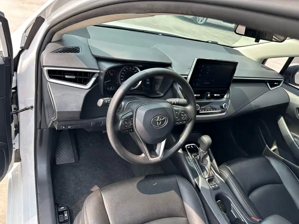 Toyota Corolla 2022 — фото 12