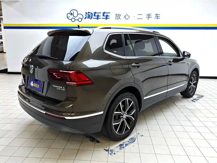 Volkswagen Tiguan L 2017 — фото 3