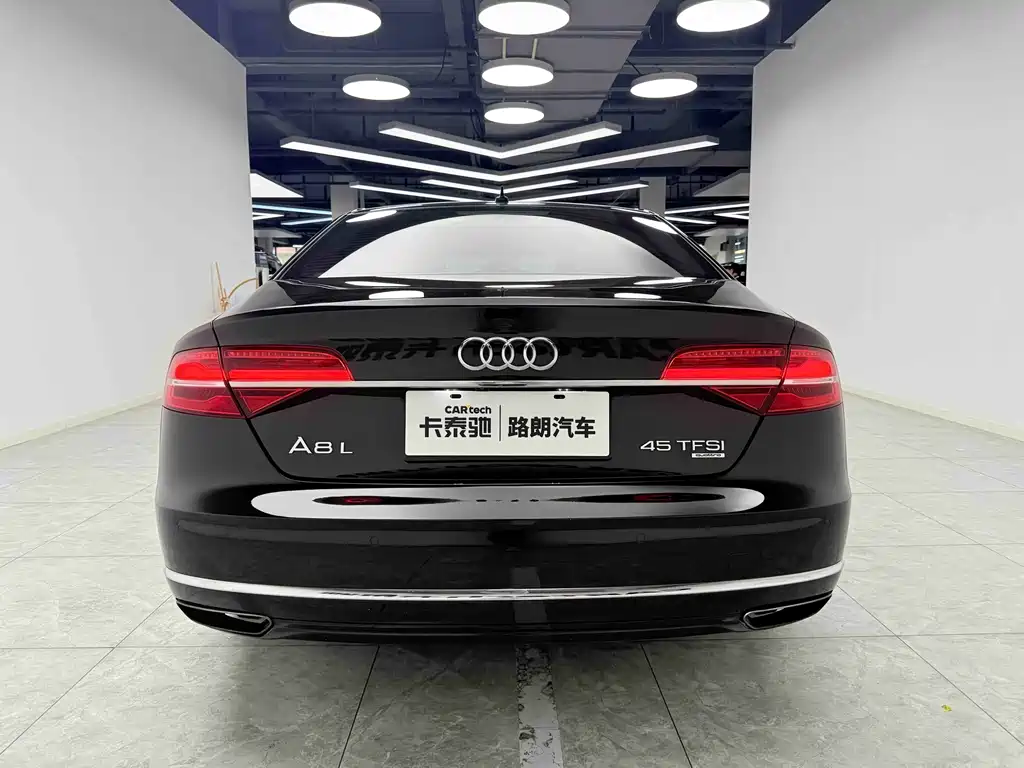Audi A8 2016 — фото 5