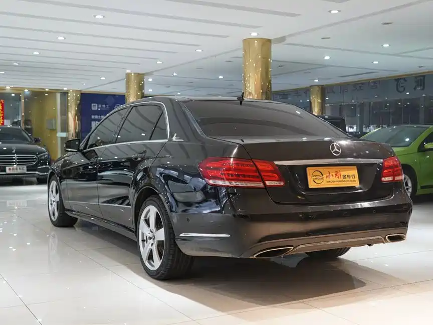 Mercedes-Benz E-Class 2013 — фото 13