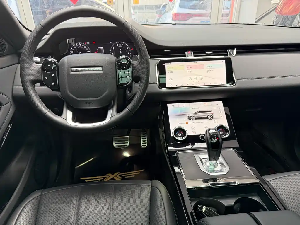 Land Rover Evoque 2021 — фото 19