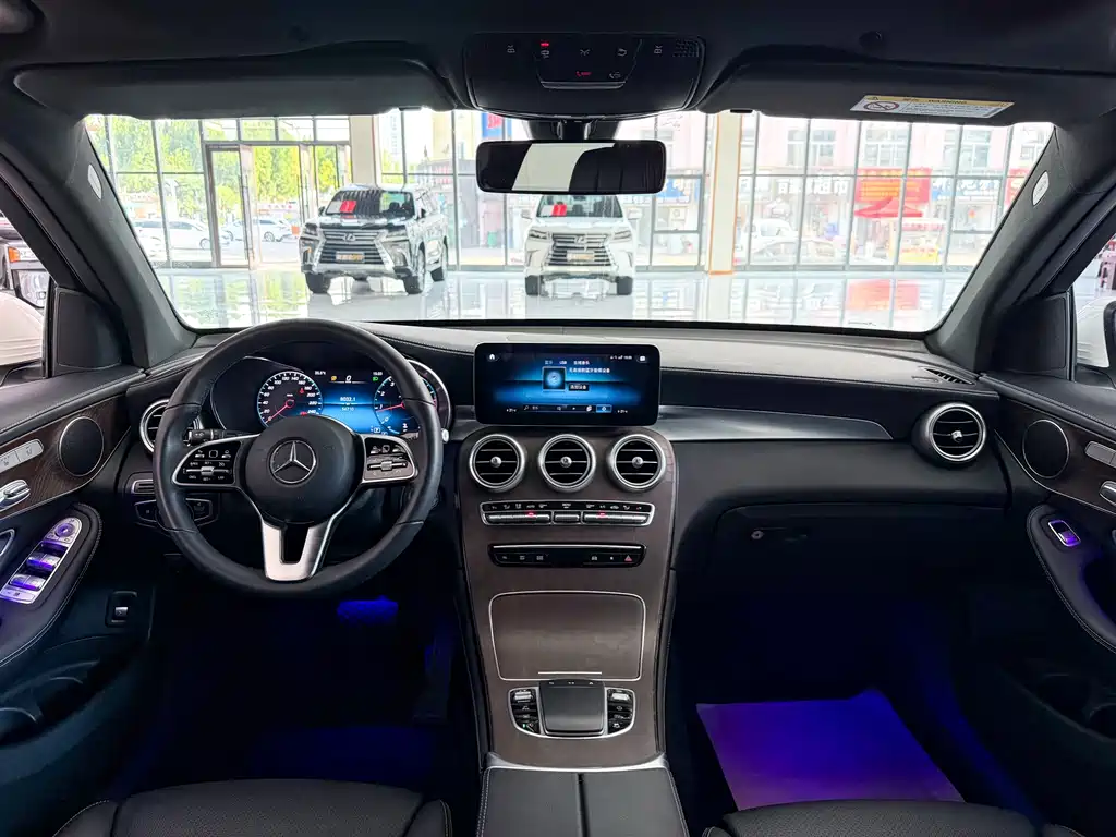 Mercedes-Benz GLC 2021 — фото 10
