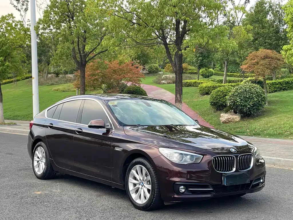 BMW 5 Series GT 2015 — фото 3