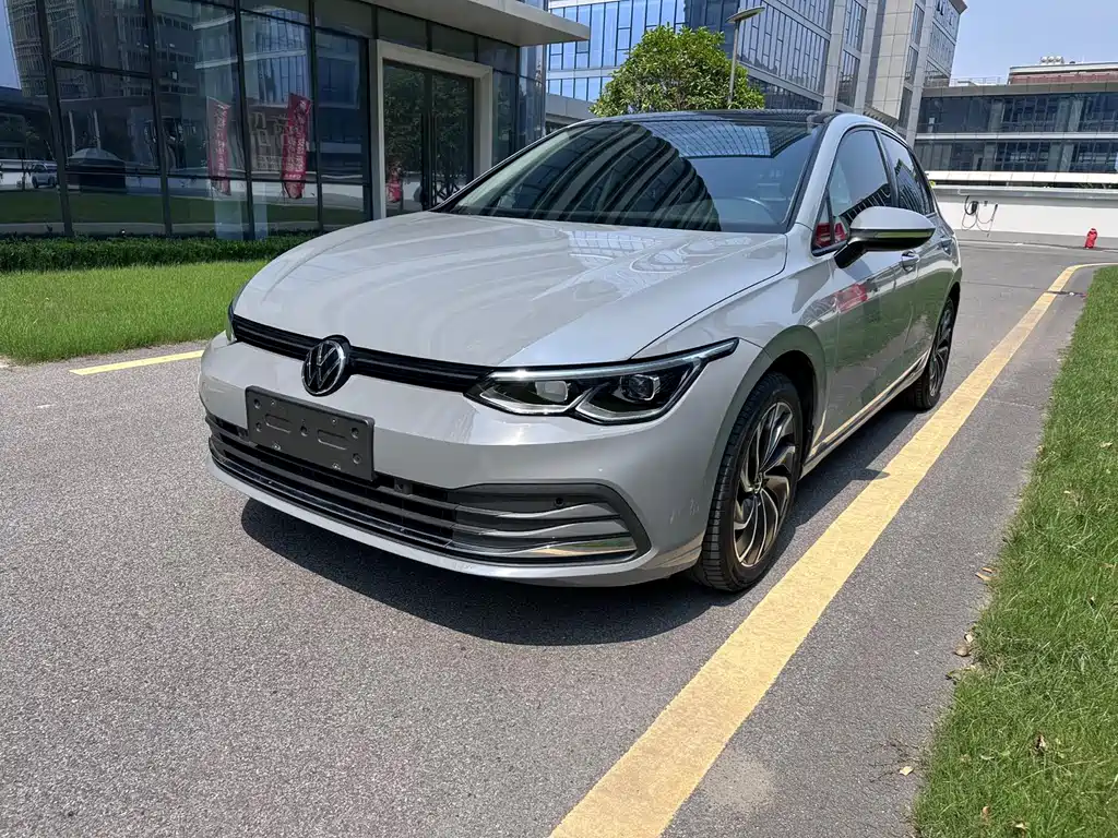 Volkswagen Golf 2022