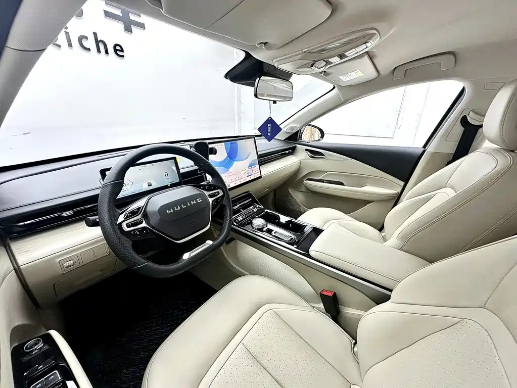 Wuling Starlight 2024 — фото 11