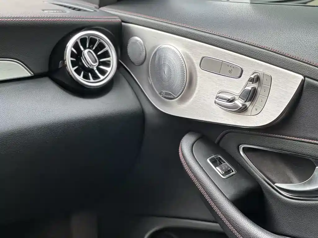 Mercedes-Benz C-Class AMG 2020 — фото 15