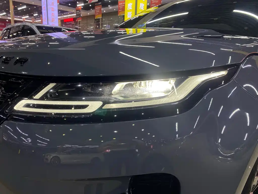 Land Rover Evoque 2021 — фото 18