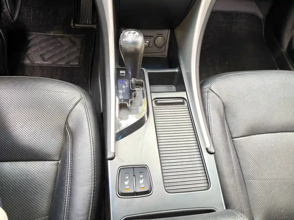 Hyundai Sonata 2013 — фото 14