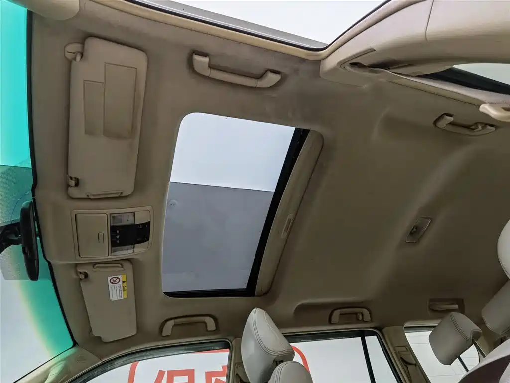 Toyota Prado 2015 — фото 14