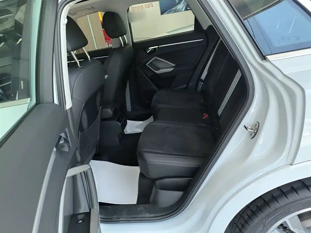 Audi Q3 2023 — фото 17