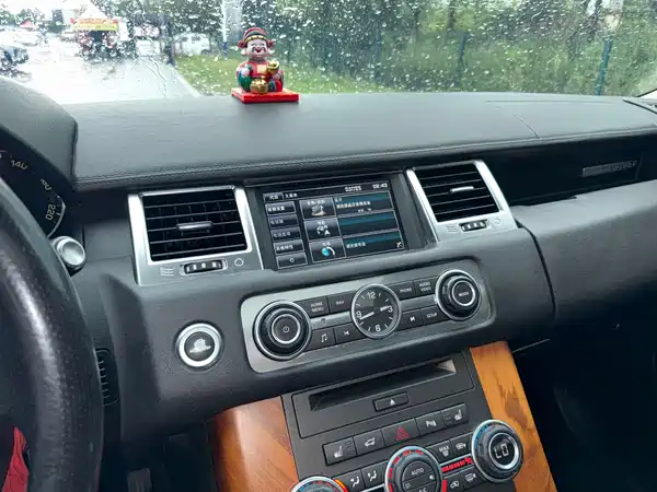 Land Rover Range Rover Sport 2013