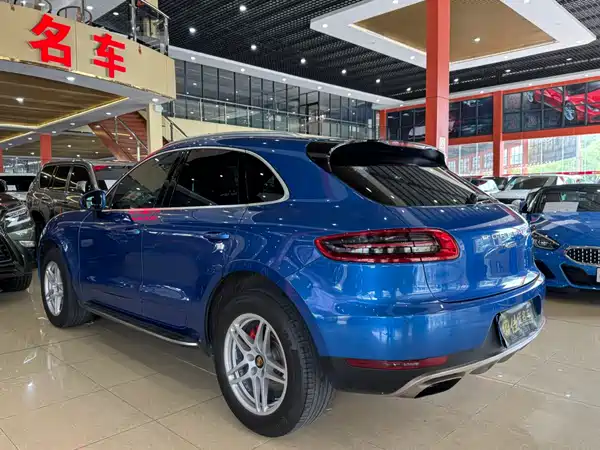 Porsche Macan 2014