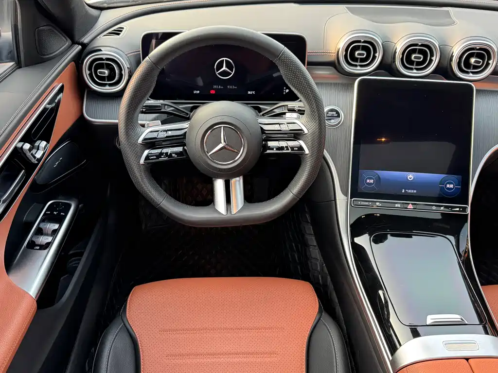 Mercedes-Benz C-Class 2023 — фото 10