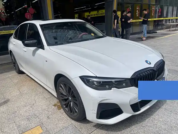 BMW 3 Series 2022