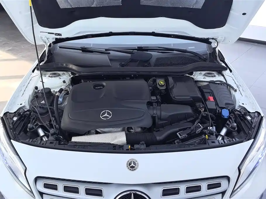 Mercedes-Benz GLA 2018 — фото 10
