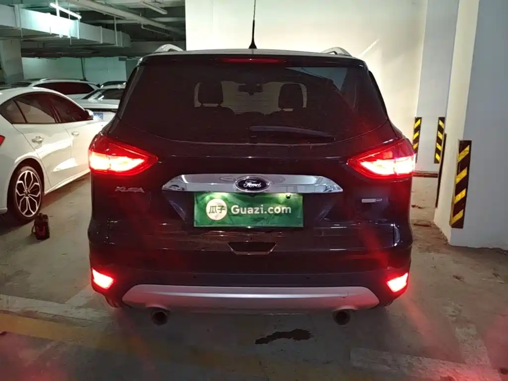 Ford Kuga 2015 — фото 6