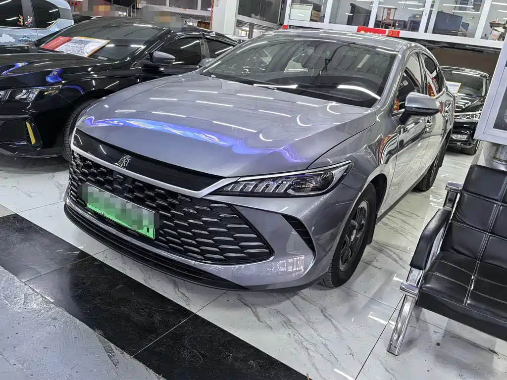 BYD Qin PLUS 2025 — фото 1