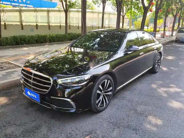 Mercedes-Benz S-Class 2025