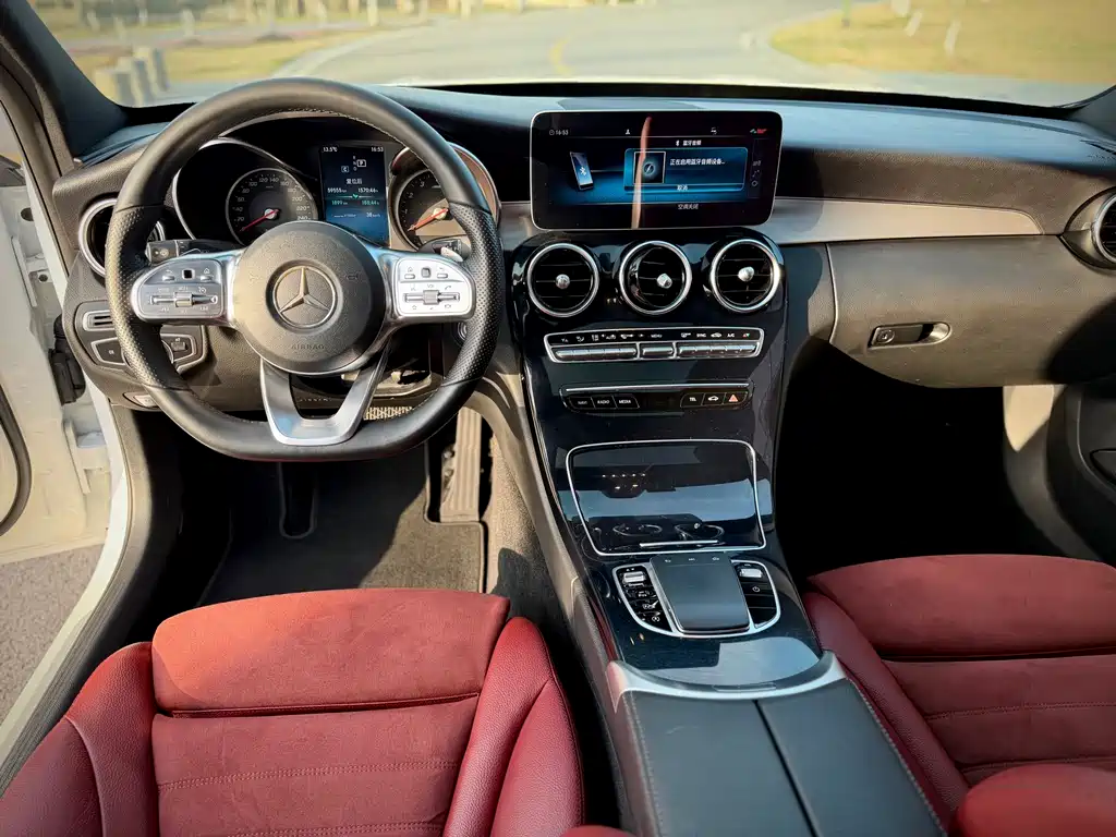 Mercedes-Benz C-Class 2019 — фото 14