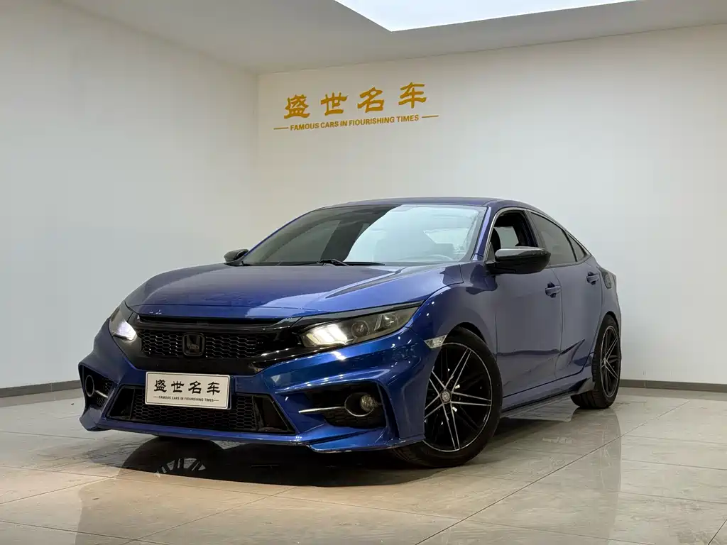 Honda Civic 2018 — фото 1