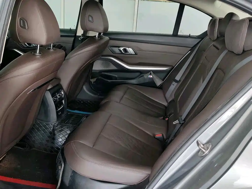 BMW 3 Series 2023