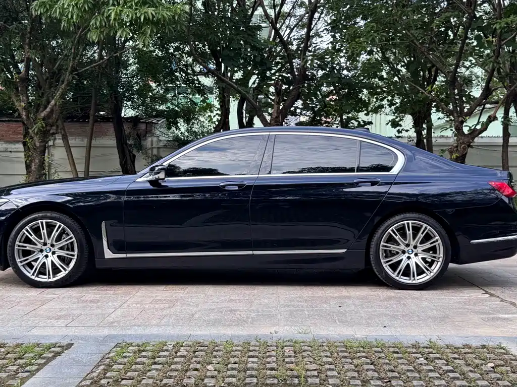BMW 7 Series 2020 — фото 4