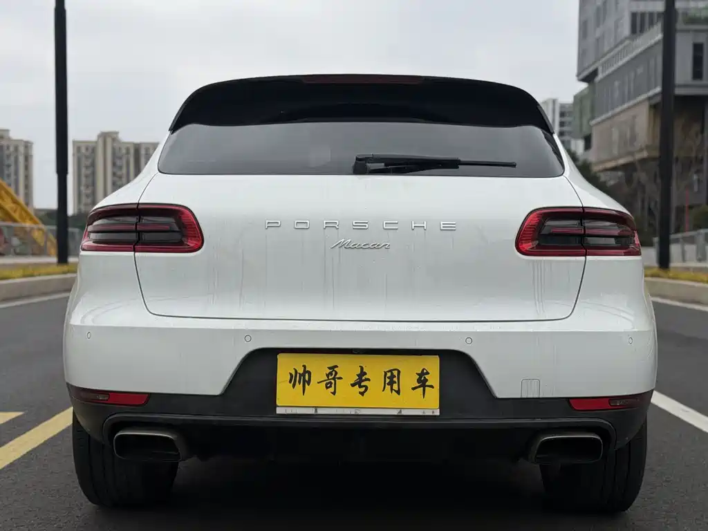 Porsche Macan 2015 — фото 12