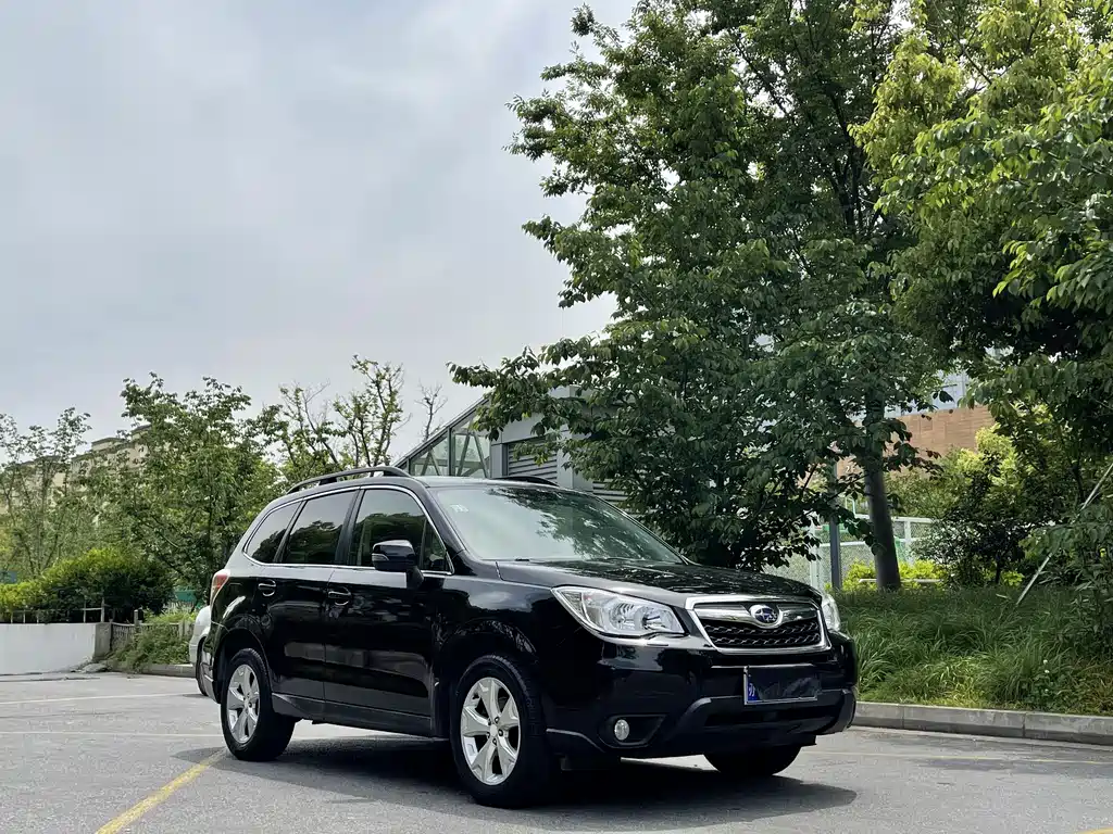 Subaru Forester 2015 — фото 3