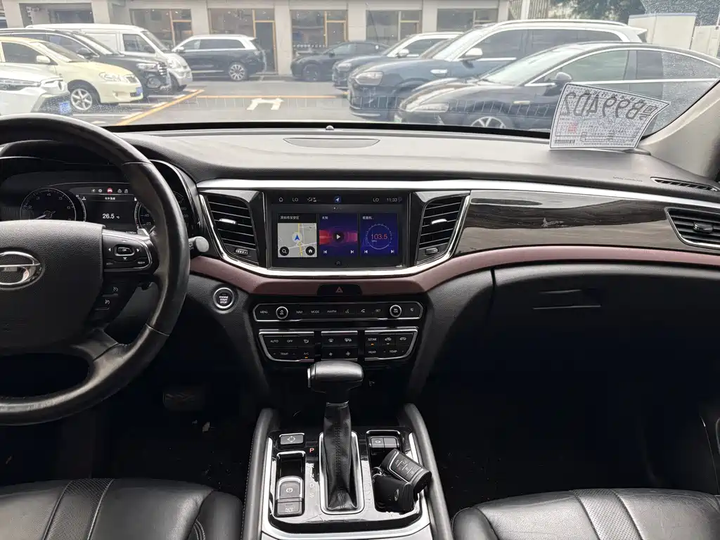 GAC Motor Trumpchi GS8 2019 — фото 11