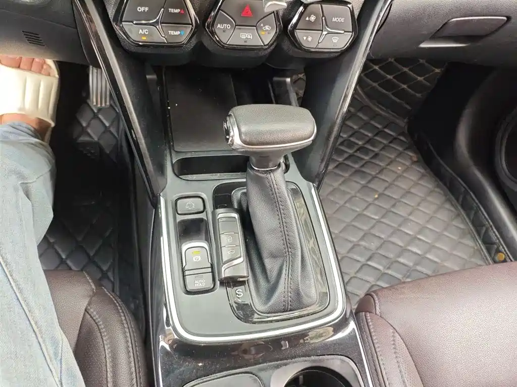 GAC Motor Trumpchi GS4 2019 — фото 7