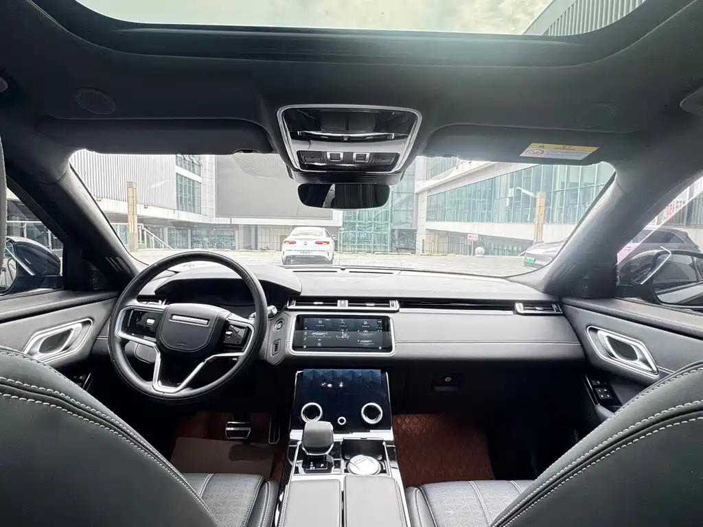 Land Rover Velar 2023 — фото 14