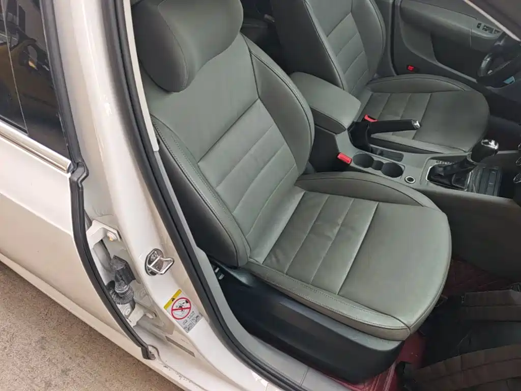 Skoda Octavia 2015 — фото 25