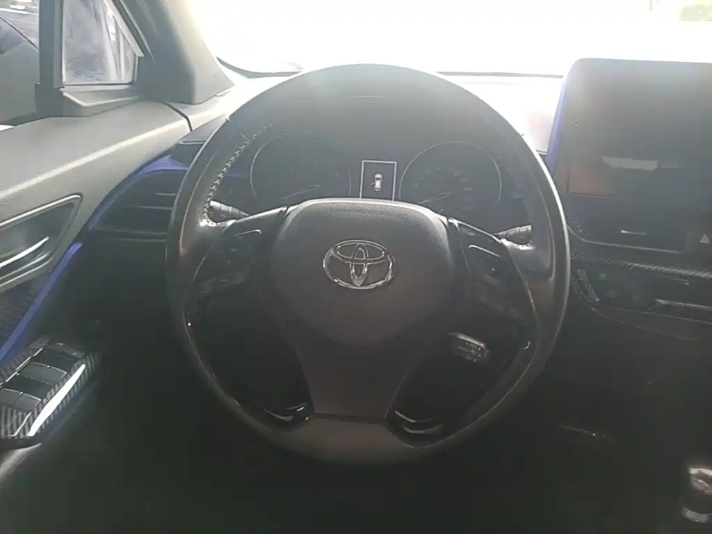 Toyota IZOA 2019 — фото 11