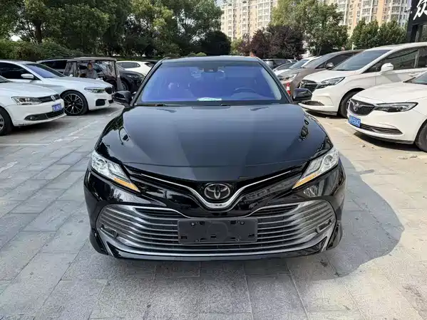 Toyota Camry 2021