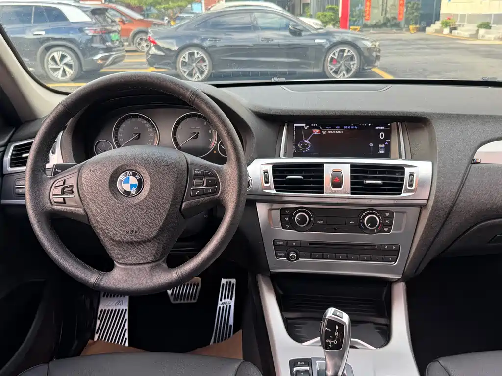 BMW X3 2017 — фото 14