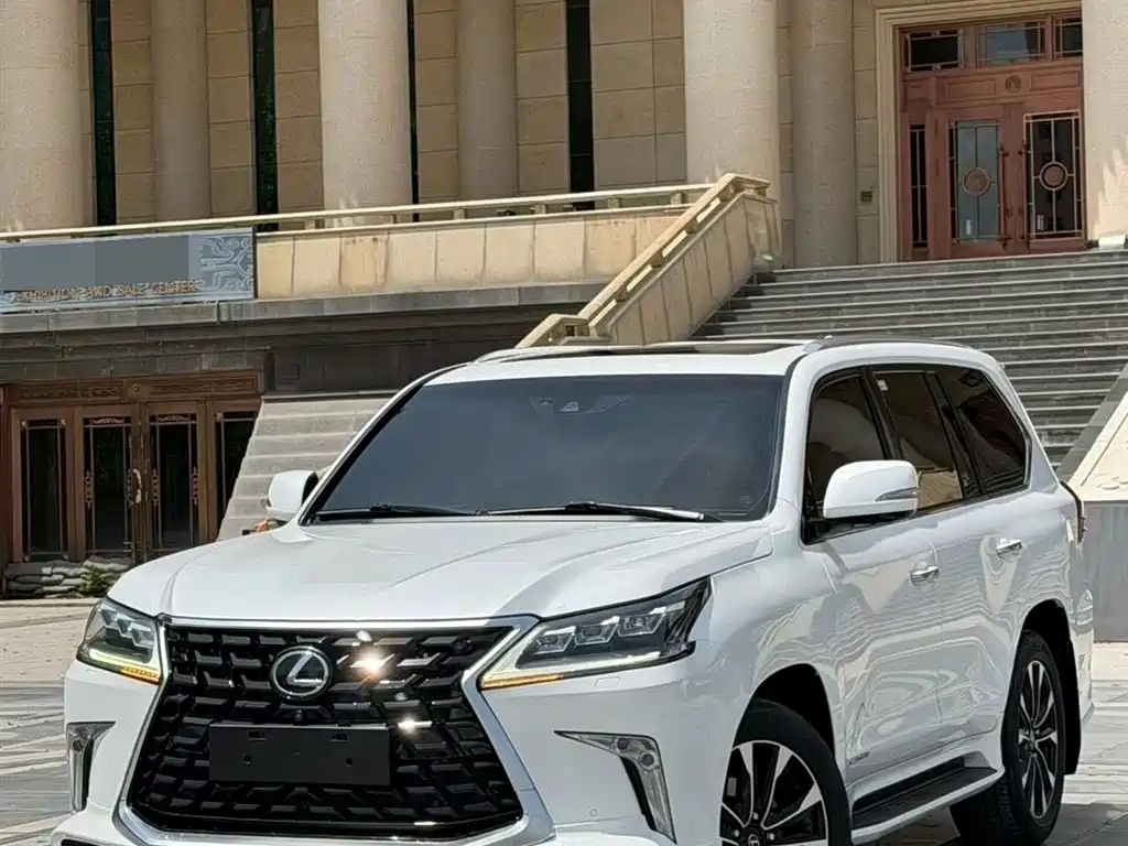 Lexus LX 2016