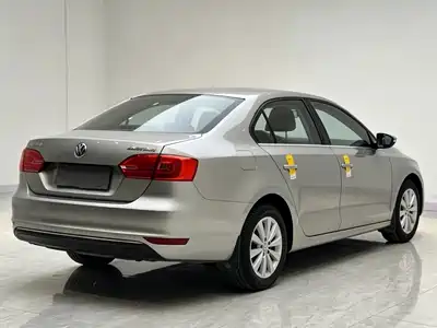 Volkswagen Sagitar 2014