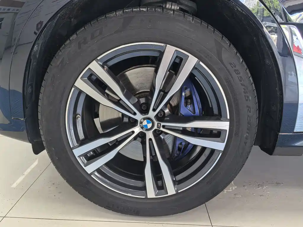BMW X7 2022 — фото 26