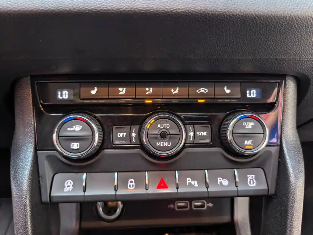 Skoda Karoq 2021 — фото 14