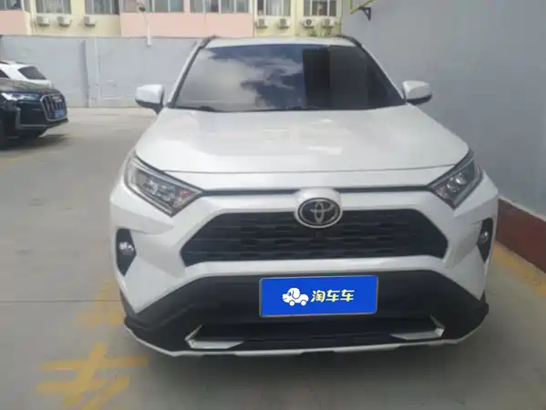 Toyota RAV4 2021