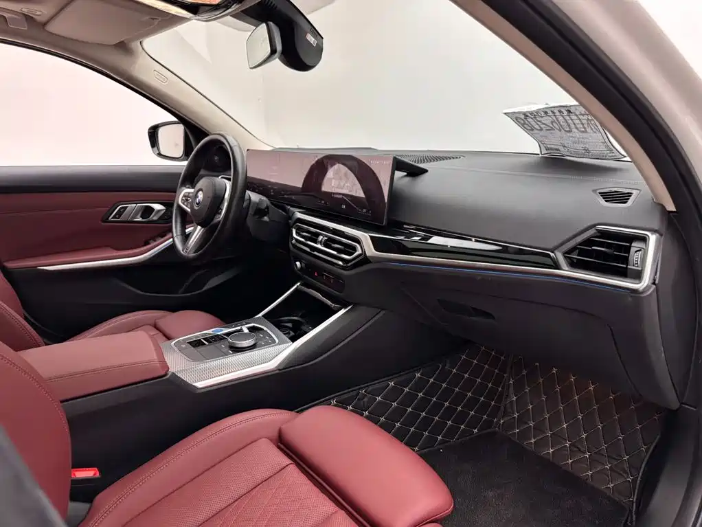 BMW i3 2023 — фото 11