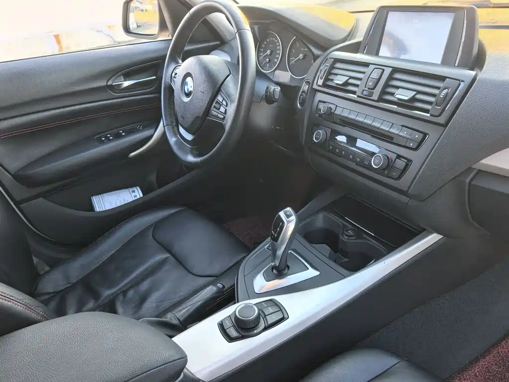 BMW 1 Series 2015 — фото 12