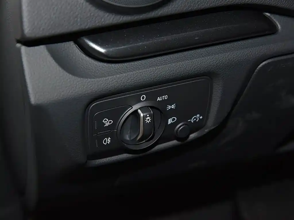 Audi A3 2021 — фото 10