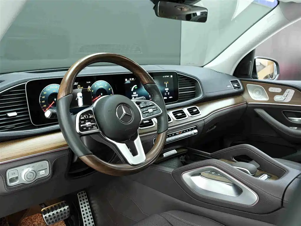 Mercedes-Benz GLS 2023 — фото 7