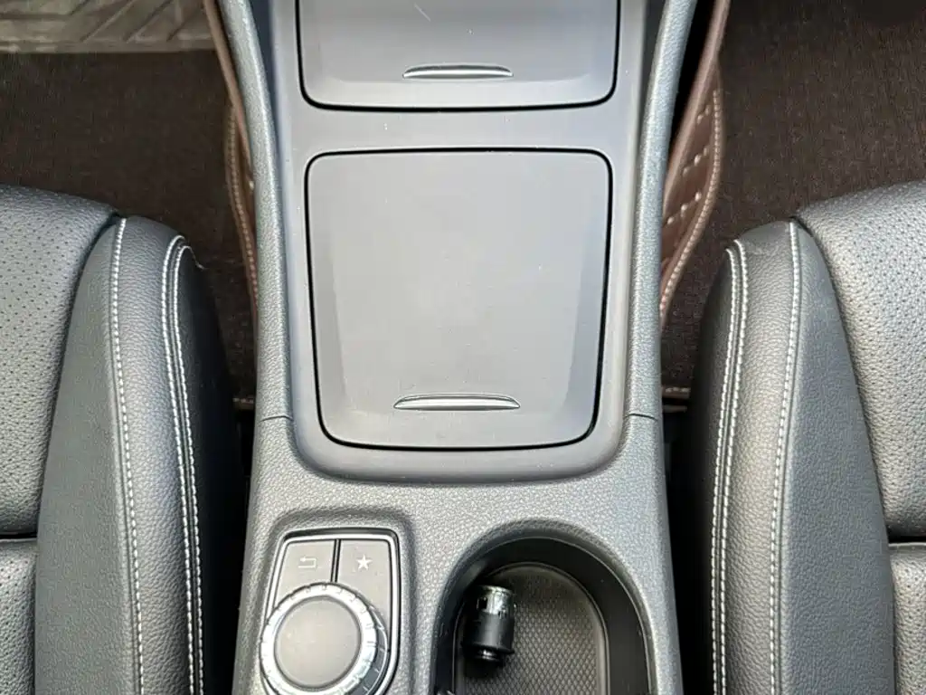 Mercedes-Benz GLA 2016 — фото 15