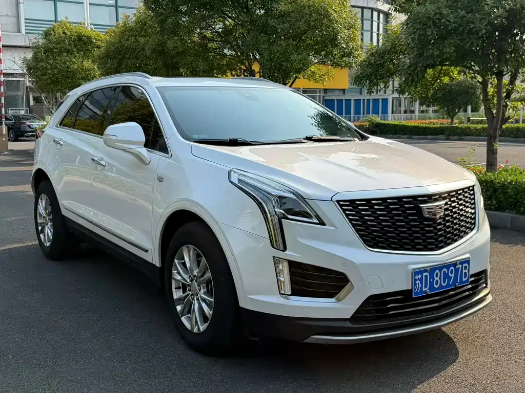 Cadillac XT5 2022 — фото 2